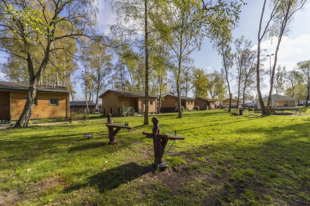 Centrum Zeglarskie Domki Kempingowe Щецин Екстер'єр фото
